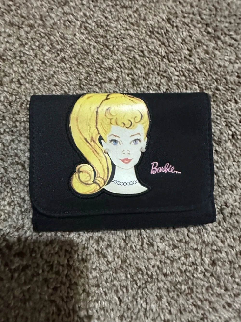 Girls Barbie vintage Black & Pink Cosmetic Pouch and Wallet Set - Picture 3 of 11